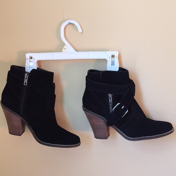 Dolce Vita Black Suede Buckle Zipper Ankle Boots - Picture 3 of 7